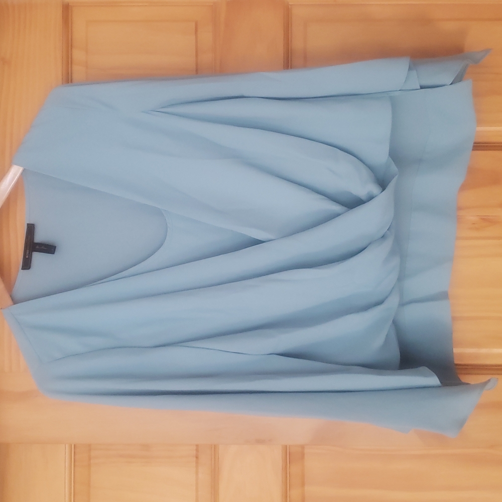 BCBG MaxAzria Nickclette wrap top blue breezes - Picture 5 of 11